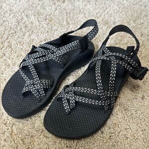 Chaco Sandals Women’s Black & White